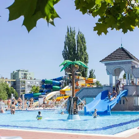 Pr Apartment Eger