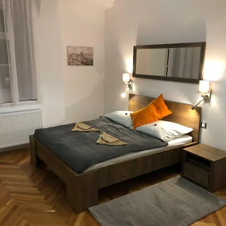Apartment Pr *